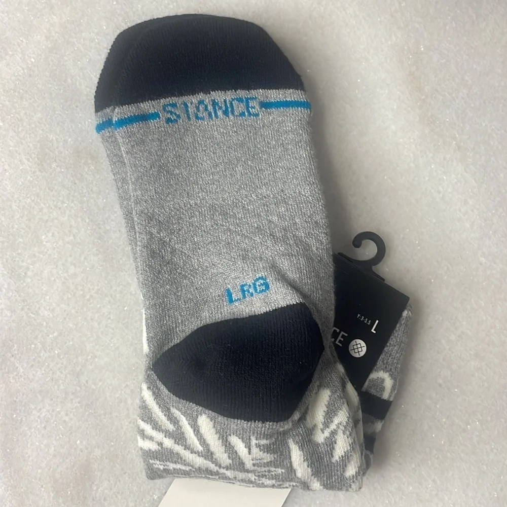 Stance Kids Wade Collection Crew Socks Gray White New Size Youth Large 3-5.5